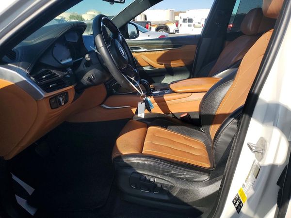2016 BMW X6 xDrive50i — DENT