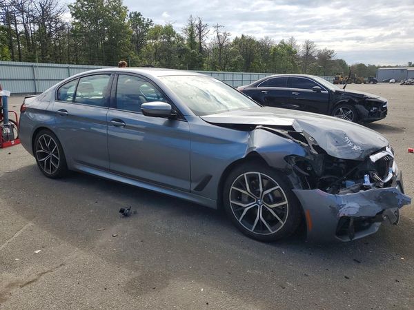 2021 BMW 530 xDrive — Passenger 3/4