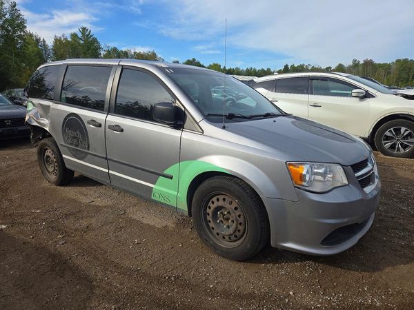 2016 DODGE GRAND CARAVAN SE — Passenger 3/4