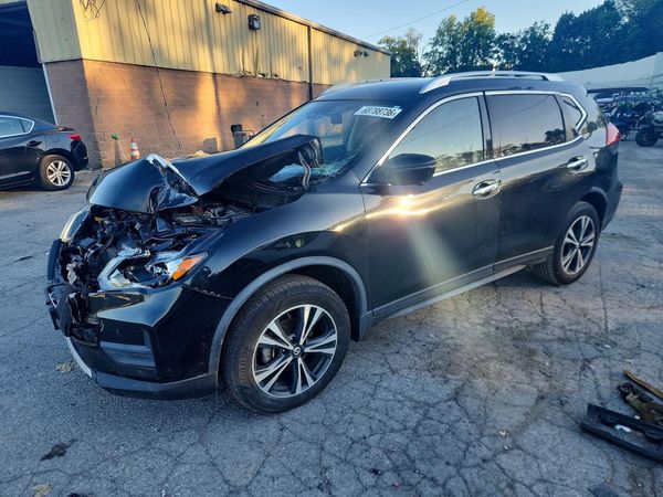 2019 NISSAN ROGUE — Front 3/4