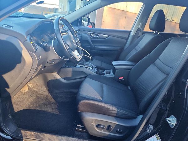 2019 NISSAN ROGUE — DENT