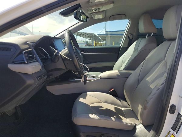 2022 TOYOTA CAMRY XLE — DENT