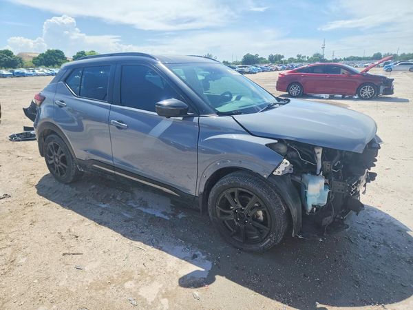 2023 NISSAN KICKS SR