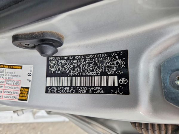 2013 TOYOTA PRIUS — VINS