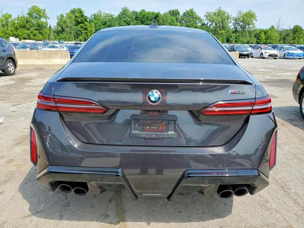 2026 BMW M5 — DIRR
