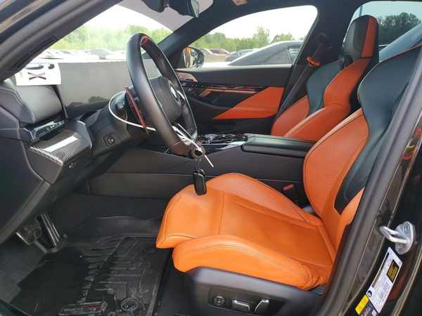 2026 BMW M5 — DENT