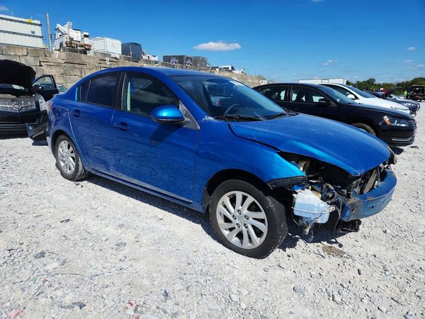 2012 MAZDA 3 Touring/GS — Passenger 3/4