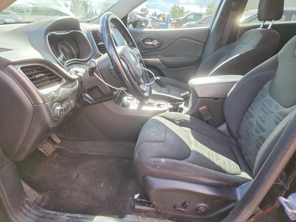 2019 JEEP CHEROKEE — DENT