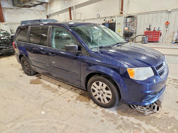 2014 DODGE GRAND CARAVAN — Passenger 3/4