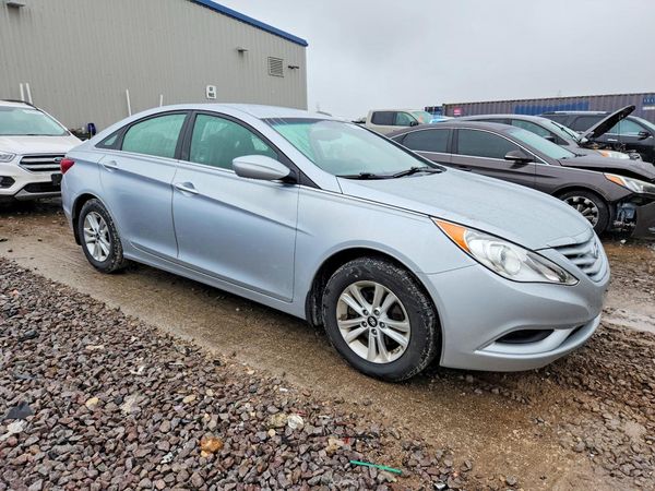 2012 HYUNDAI SONATA Middle-low level