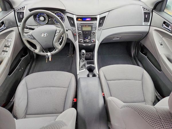 2012 HYUNDAI SONATA Middle-low level
