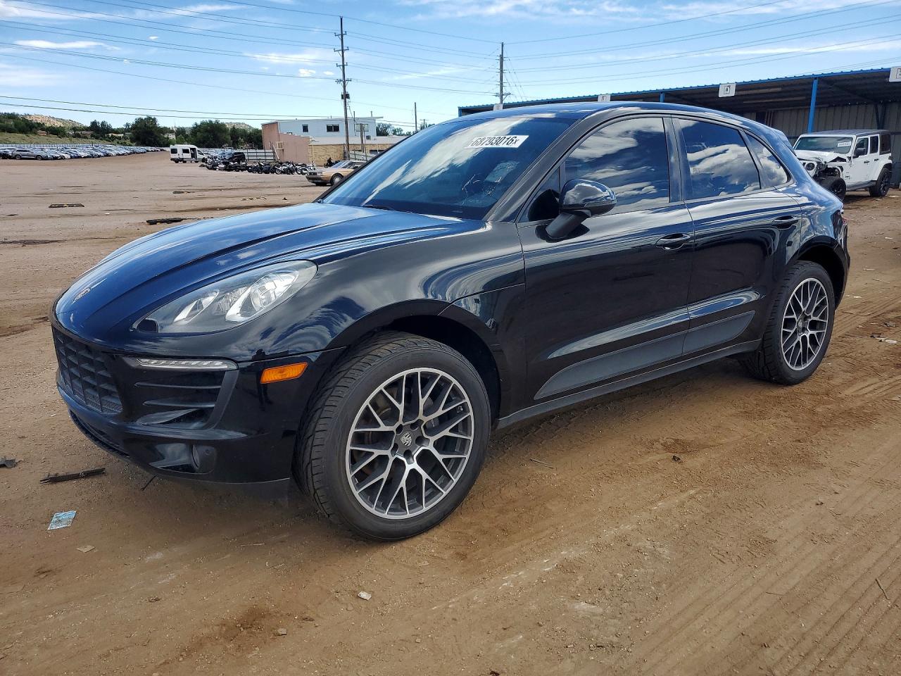 2018 PORSCHE MACAN