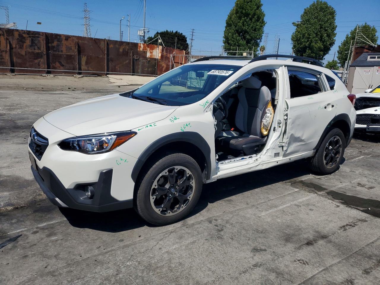 2023 SUBARU CROSSTREK Premium