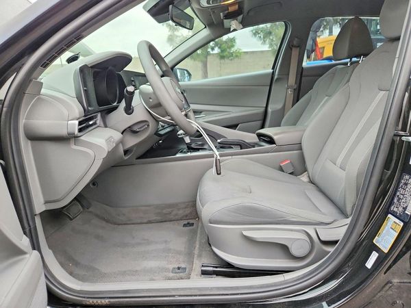 2023 HYUNDAI ELANTRA — DENT