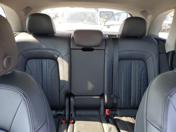 2018 AUDI Q5 quattro Premium — SUVN