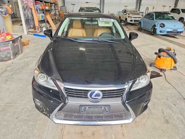 2016 LEXUS CT 200h