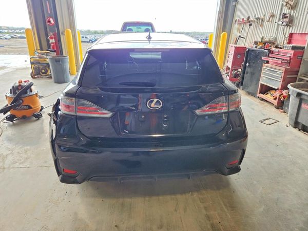 2016 LEXUS CT 200h