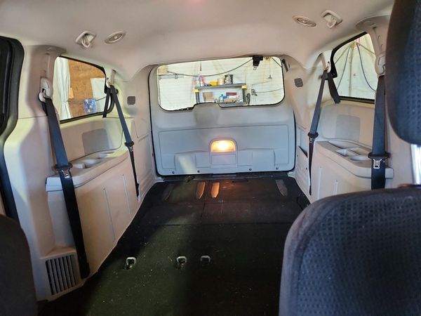 2012 DODGE CARAVAN SXT — SUVN