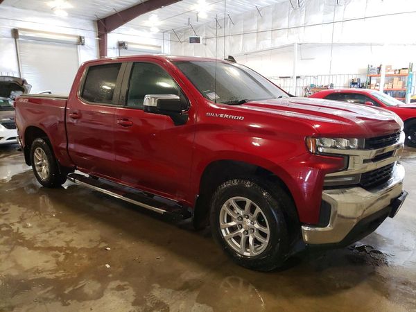 2020 CHEVROLET SILVERADO LT — Passenger 3/4