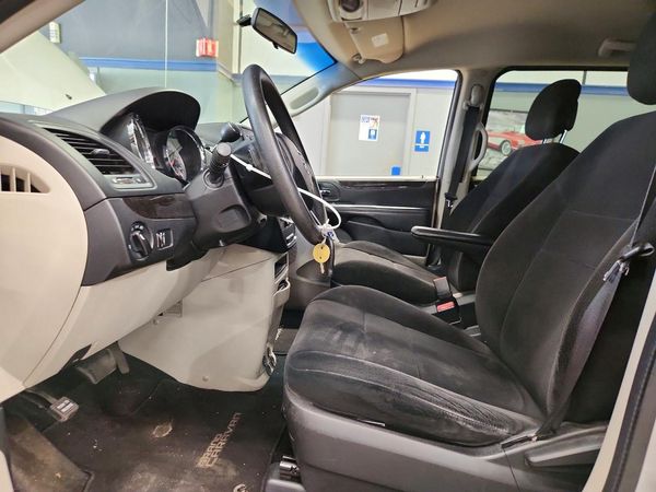2012 DODGE GRAND CARAVAN SE