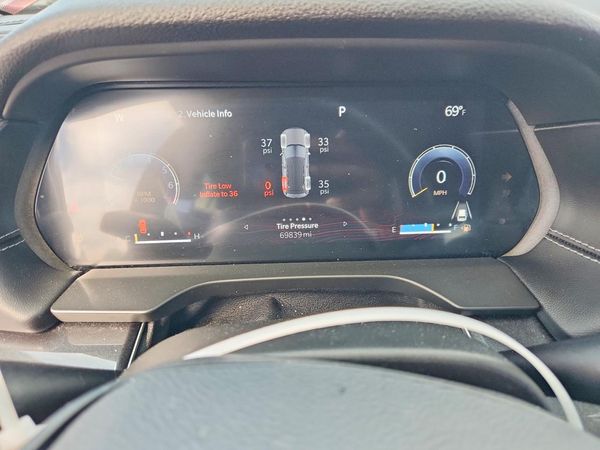 2023 JEEP GRAND CHEROKEE Laredo, Altitude — ODOM