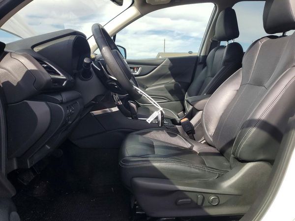 2019 SUBARU FORESTER — DENT
