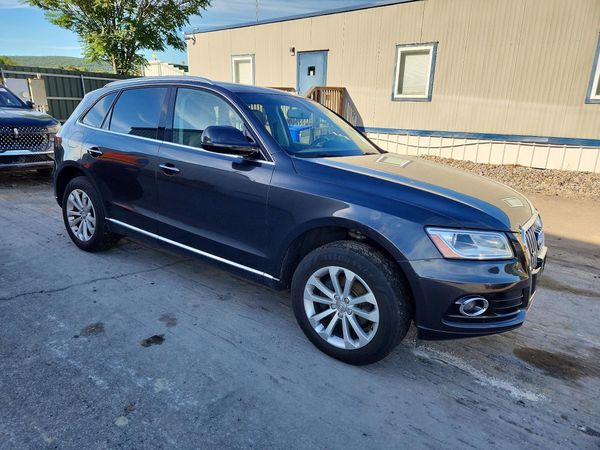 2017 AUDI Q5 quattro Premium — Passenger 3/4