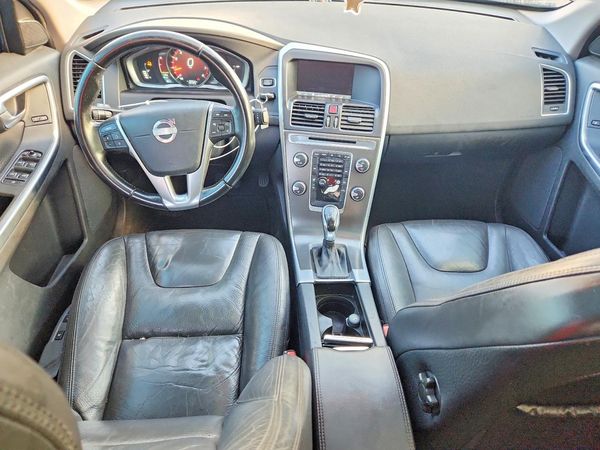2014 VOLVO XC60