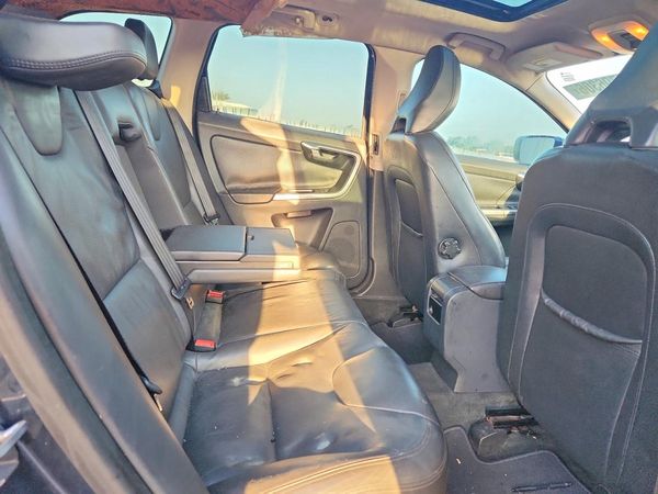 2014 VOLVO XC60