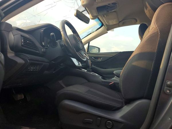2022 SUBARU OUTBACK — DENT