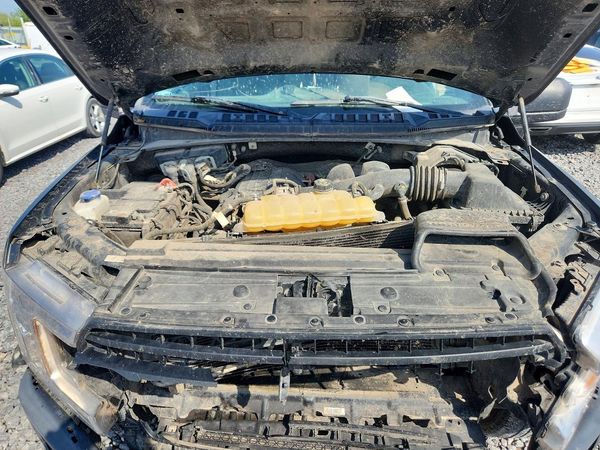 2018 FORD F150 — Engine bay