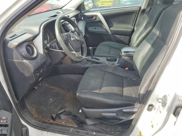 2015 TOYOTA RAV4 LE (X Grade)