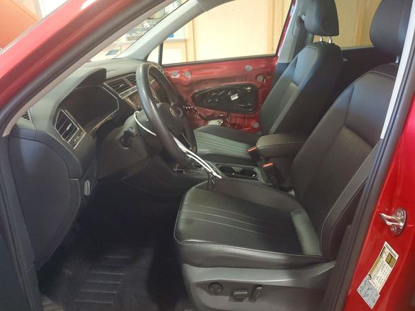 2022 VOLKSWAGEN TIGUAN 4Motion SE — DENT