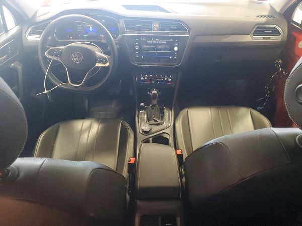 2022 VOLKSWAGEN TIGUAN 4Motion SE — CKPT