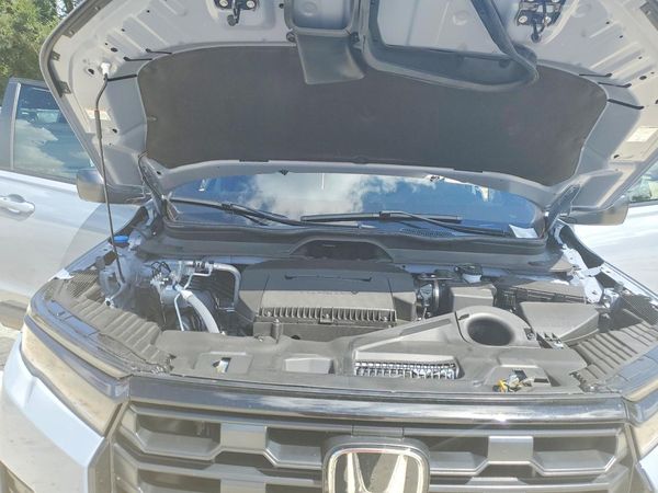 2026 HONDA PILOT — Engine bay