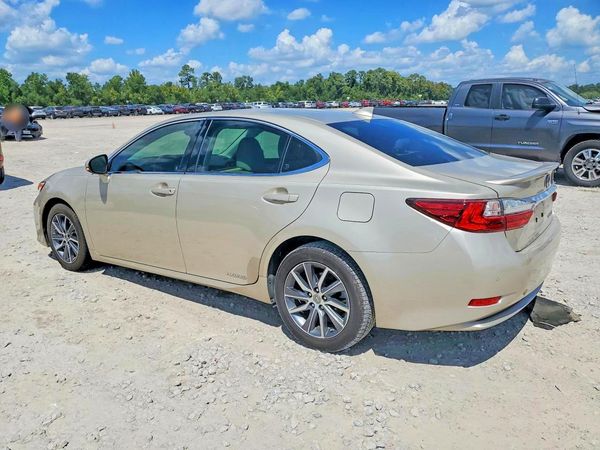 2017 LEXUS ES 300h