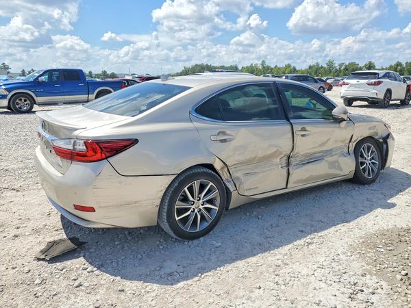 2017 LEXUS ES 300h