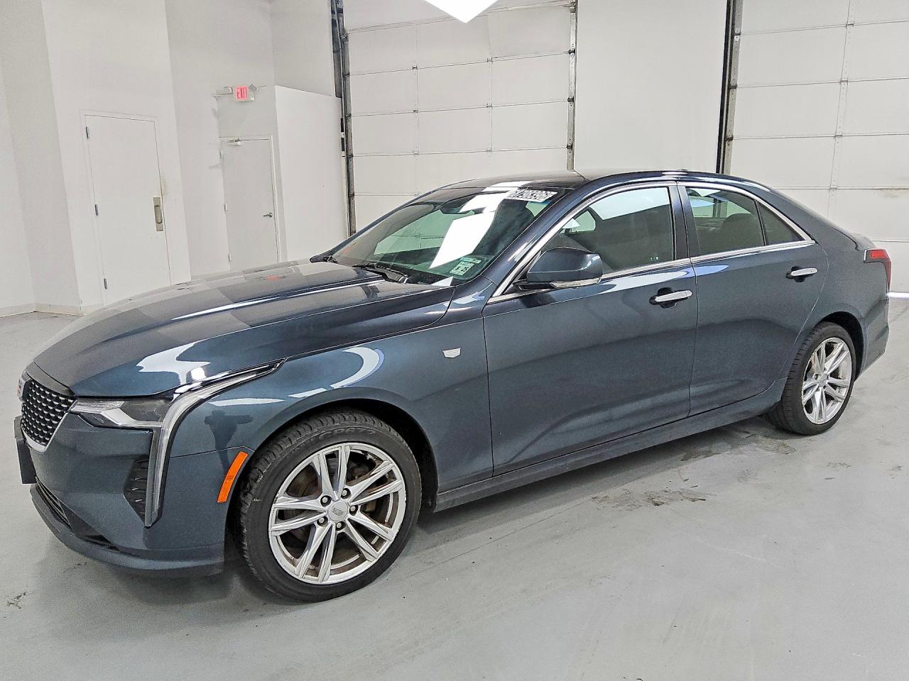 2020 CADILLAC CT4 Luxury — Front 3/4