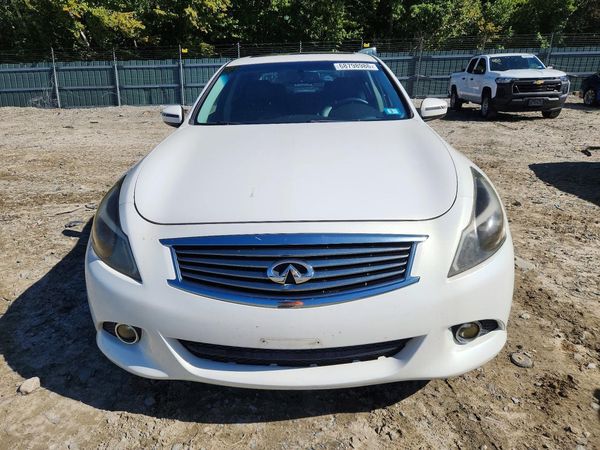 2013 INFINITI G37