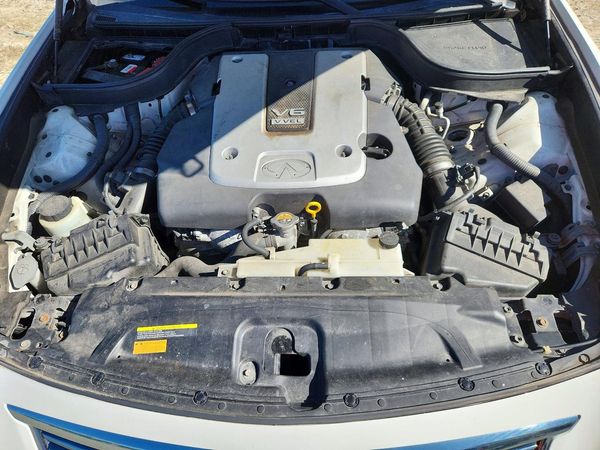 2013 INFINITI G37