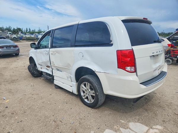 2018 DODGE GRAND CARAVAN SE