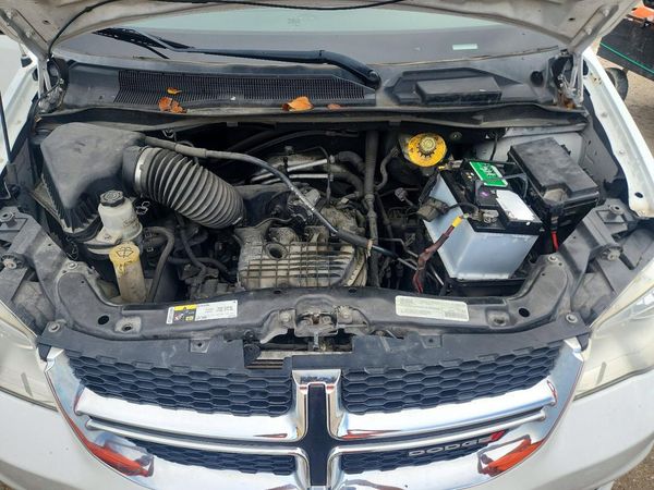 2018 DODGE GRAND CARAVAN SE