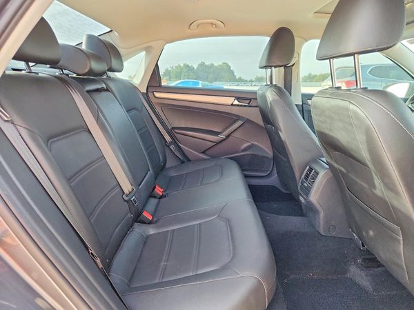 2020 VOLKSWAGEN PASSAT SE
