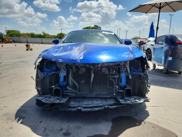 2016 LEXUS RC 200t