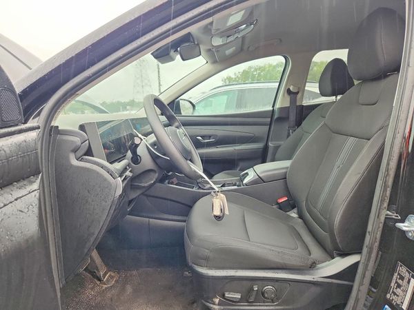 2026 HYUNDAI TUCSON SEL, SEL Plus — DENT
