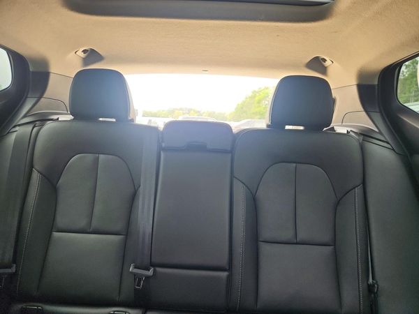 2025 VOLVO XC40 Plus Dark
