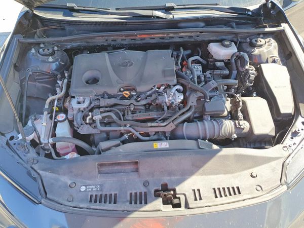 2025 TOYOTA CAMRY — Engine bay