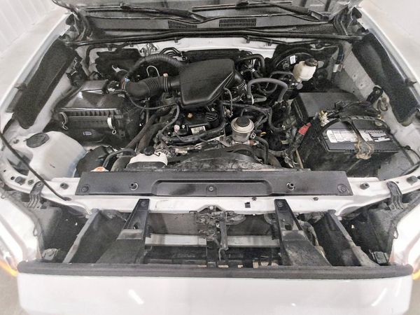 2022 TOYOTA TACOMA SR5 — Engine bay