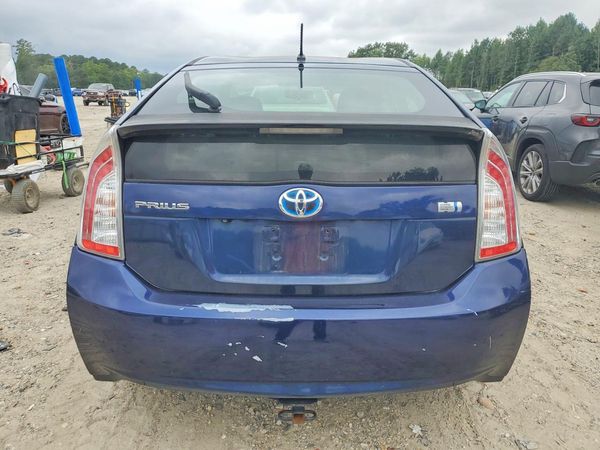 2015 TOYOTA PRIUS
