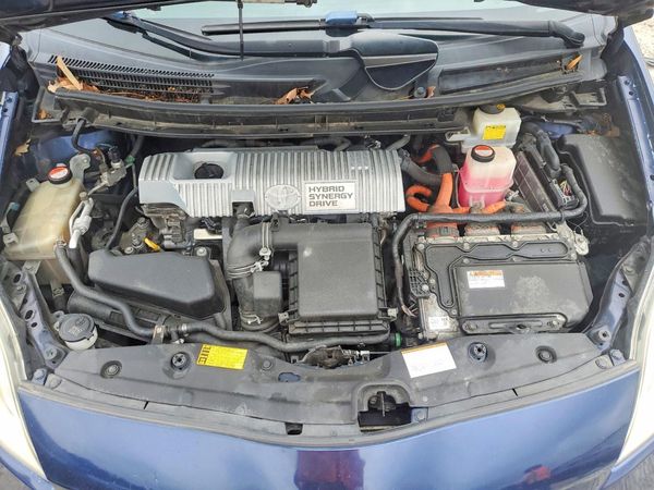2015 TOYOTA PRIUS